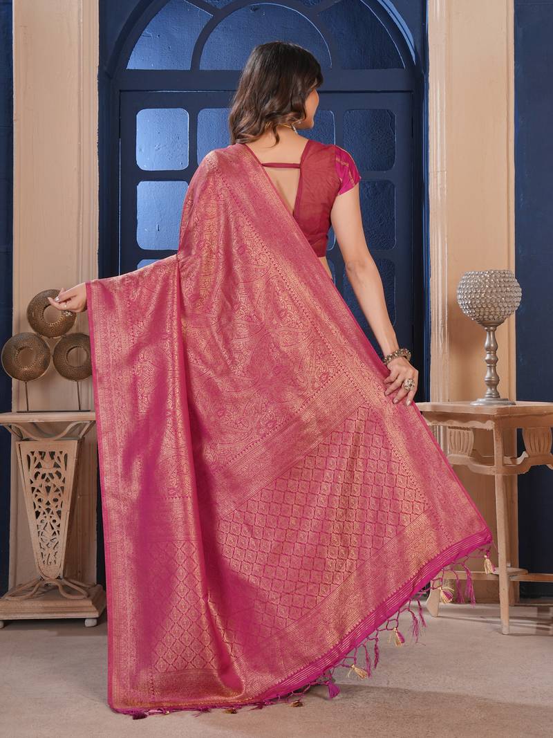 Pink Silk Belnd Saree For This Wedding Seasons ethnic saree wear