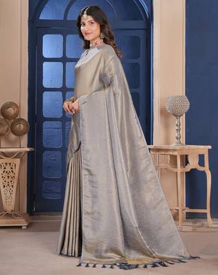 grey zari woven kanjivaram silk saree 4