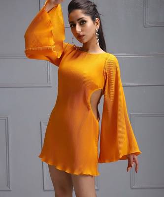 Orange pleated bell sleeve dress 4