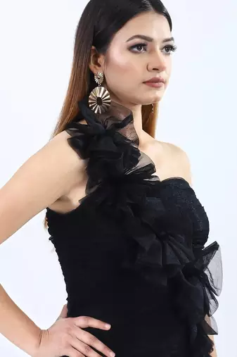 Elegant strapless little black cocktail dress
