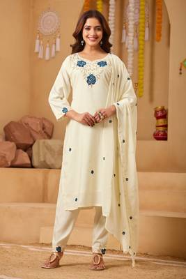 cream rayon embroidered kurti set with dupatta & pants 1