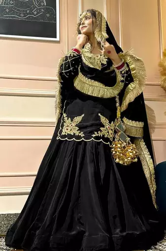 Black Embroidery Crep Lehenga Dupatta With Top