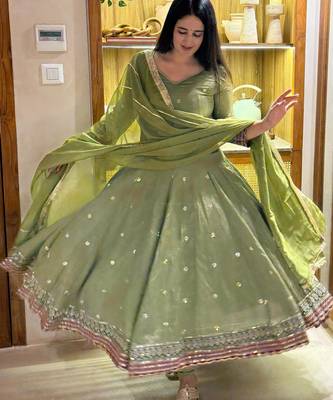 Green vichitra silk  party wear embroidery anarkali   suit set 2