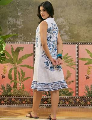 white indigo print blended cotton shift knee dress 3