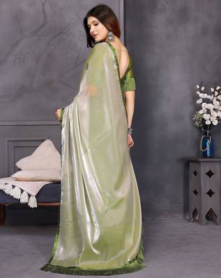 green resham woven silk blend saree 4