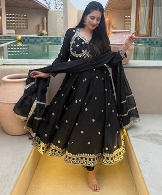 Black  vichitra silk  party wear embroidery anarkali   suit set 1