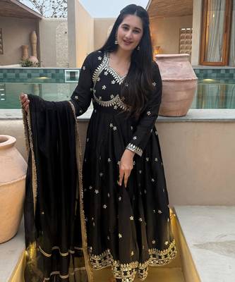 Black  vichitra silk  party wear embroidery anarkali   suit set 5