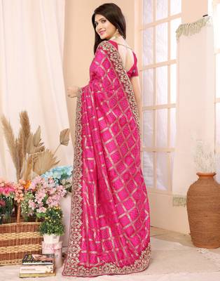 pink vichitra silk saree with bandhani print 4