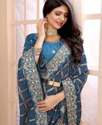 blue vichitra silk saree with bandhani print 3