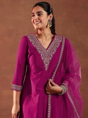 Pink  Embroiderey Sequence Work Kurta Pant Dupatta Set For Women 4