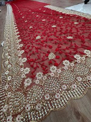 red net saree with gold thread embroidery work 4