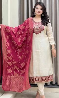 cream banarasi silk embroidered kurta set with dupatta 3