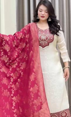 cream banarasi silk embroidered kurta set with dupatta 4