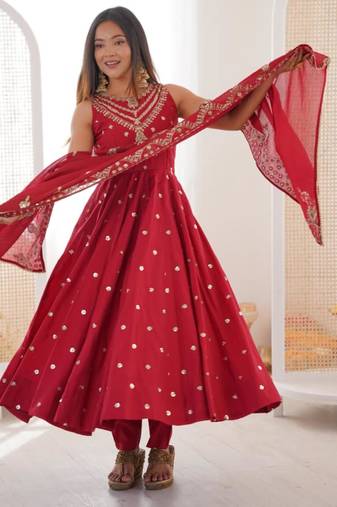 Red silkblend embroidered gown set