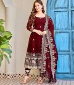 Maroon silkblend embroidered kurta set