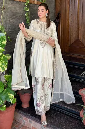 White crepe embroidered kurta set