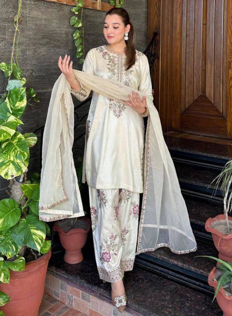 White crepe embroidered kurta set