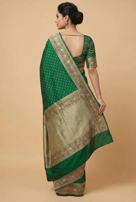 green mashru silk floral zari booti banarasi saree 2