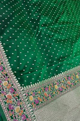 green mashru silk floral zari booti banarasi saree 4