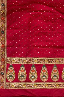 red floral zari booti banarasi silk saree 4