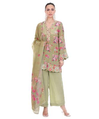 sea green crepe embroidered kurta pant dupatta set 1