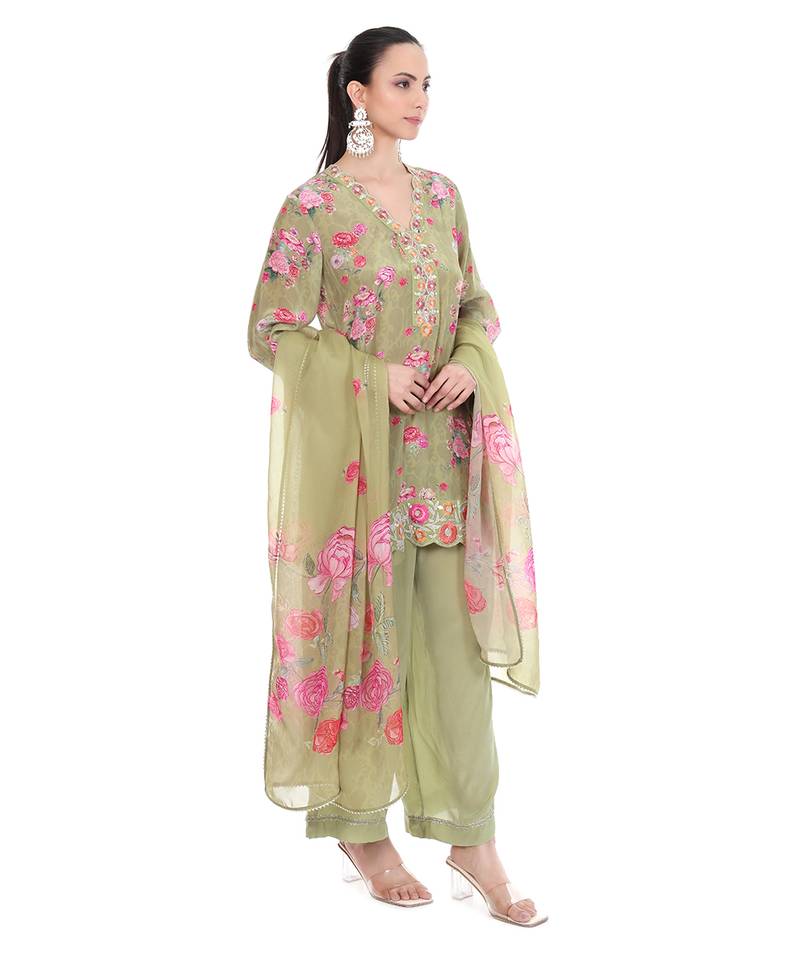  Green embroidered crepe kurta set