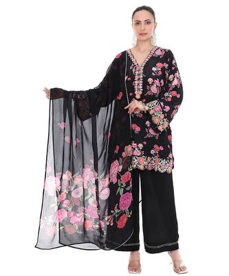 black crepe kurta set with printed floral work 1