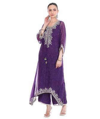purple tissue kaftan with zari embroidered work 5