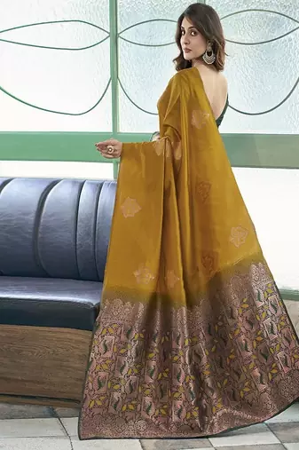 Floral zari silk blend saree