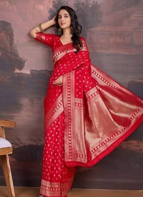 Woven design zari ethnic motifs saree 4