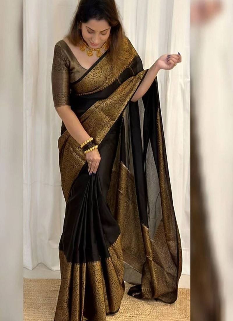 Zari kanjeevaram saree with blouse piece