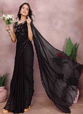 Saree with embroidered blouse piece 4