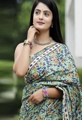 Floral pure cotton saree 4