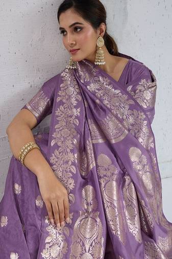 Floral woven design zari silk banarasi saree