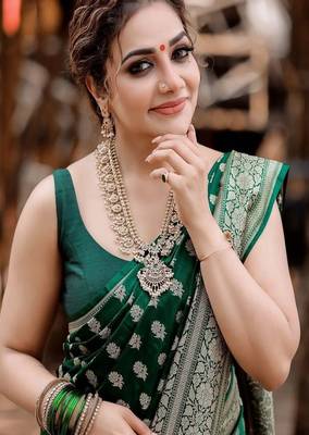 green art silk kanjeevaram saree with woven zari motifs 3