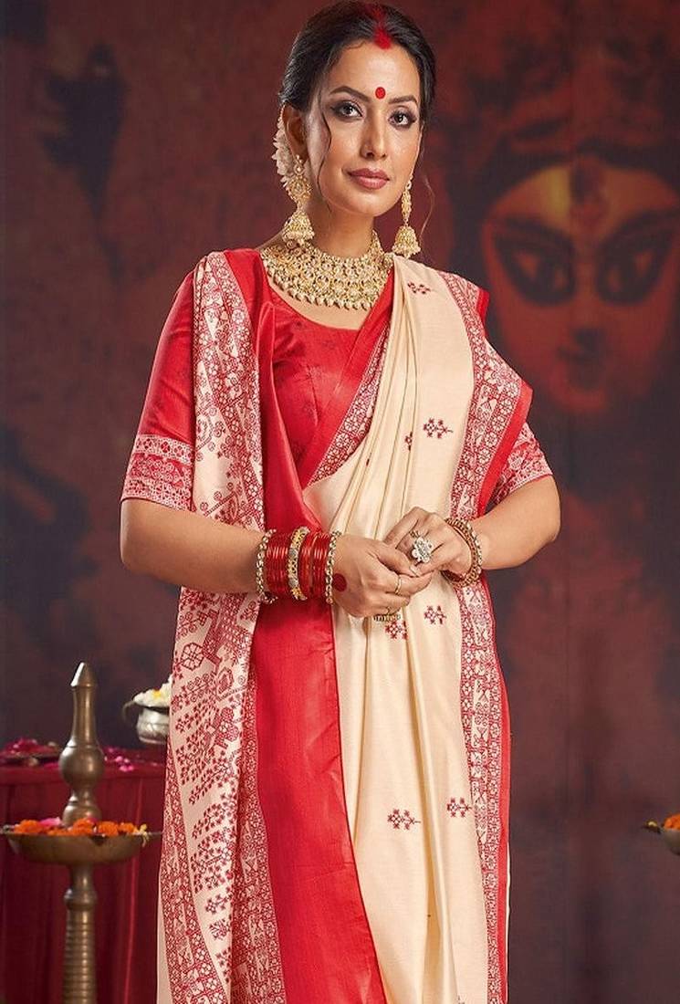 Floral silk blend garad saree