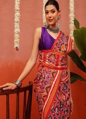 Women ethnic motifs printed zari patola saree 2