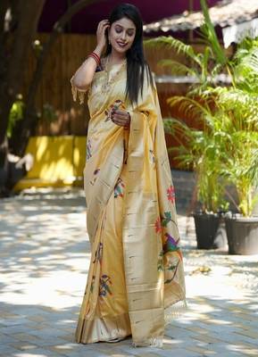 Woven design zari  paithani sarees 4