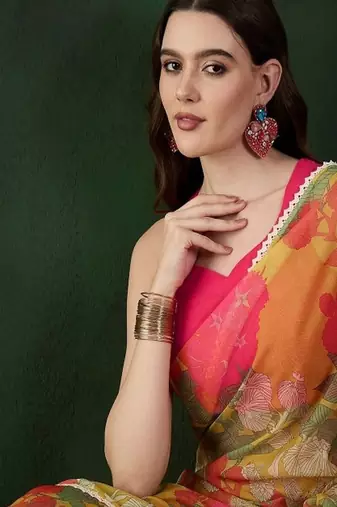 Floral printed saree with blouse piece