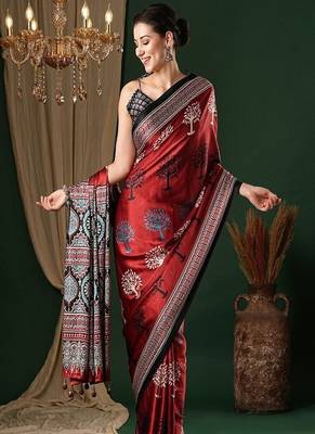 Ethnic motifs ajrak pure crepe saree 1