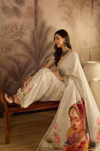 Women floral printed zari border saree with unstitched saree blouse