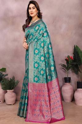 Woven design saree with zari border & unstitched blouse 3