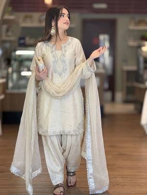cream silk blend kurta palazzo set with embroidery 1