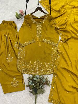 mud silk blend farshi suit with embroidered work 2