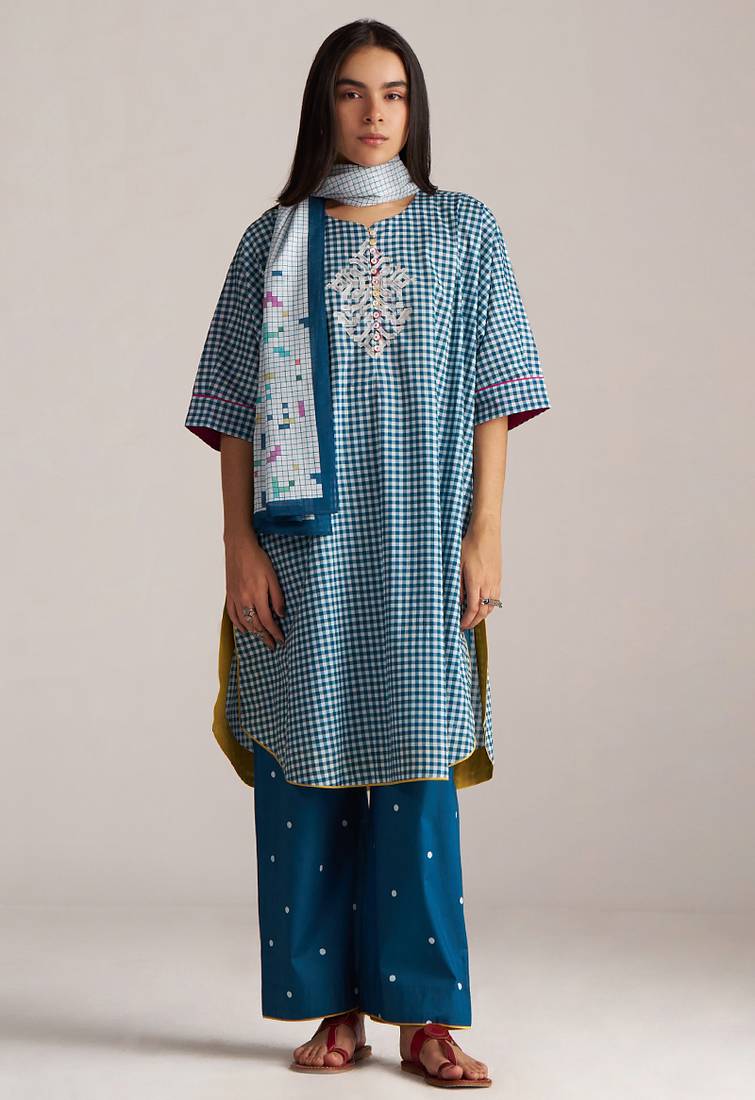 Blue and white mul-mul checkard co-ord set with stole