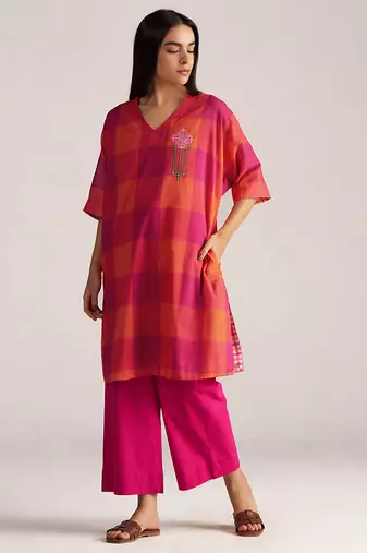 tomato & fuchsia mul cotton co-ord set with embroidered motif