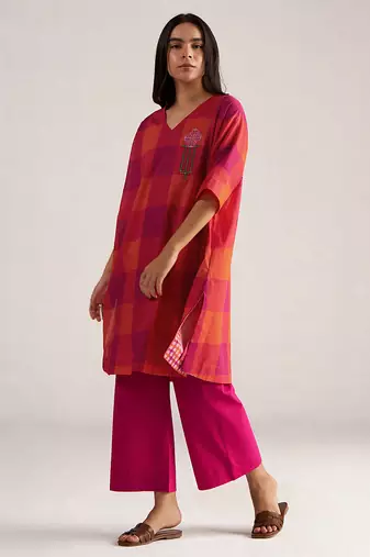 tomato & fuchsia mul cotton co-ord set with embroidered motif