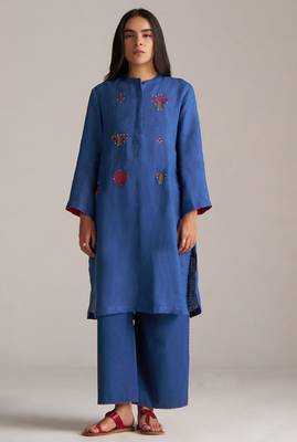 blue linen co-ord set with jamdani inspired embroidery 1