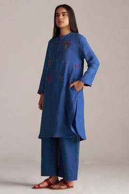 blue linen co-ord set with jamdani inspired embroidery 2
