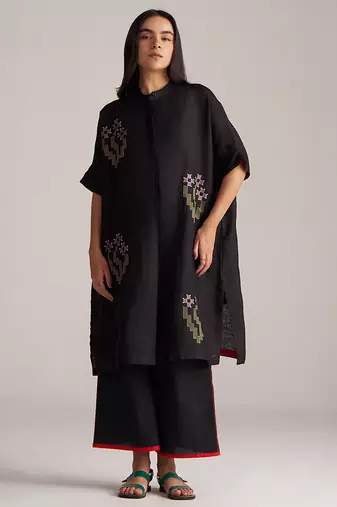 black linen co-ord set with jamdani inspired embroidery